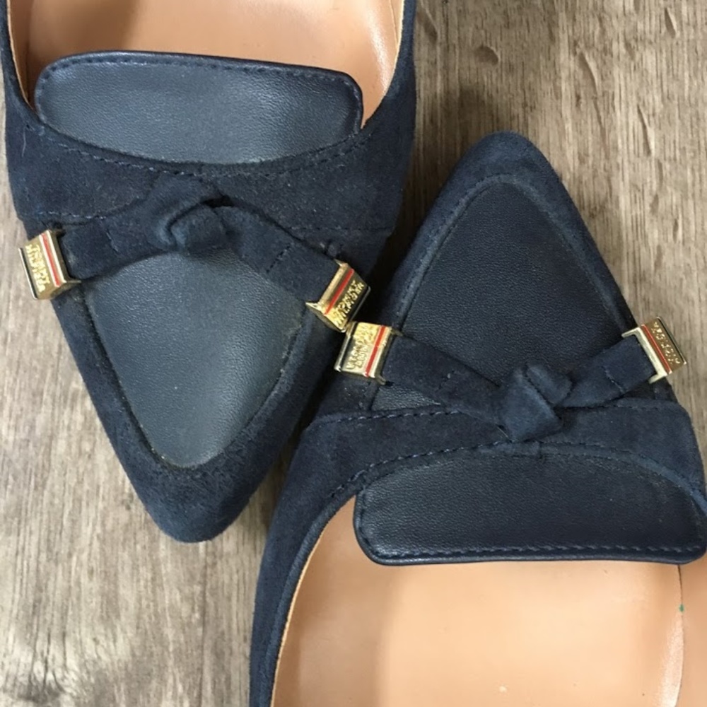 Tommy Hilfiger pointy toe Navy Blue heels size 10